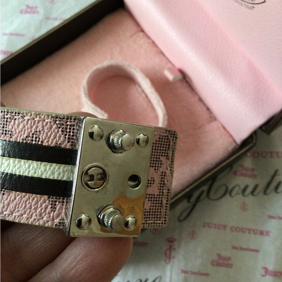 NWB HTF Juicy Couture wide bracelet W/Scotty dog design and large metal clasp - Picture 3 of 8